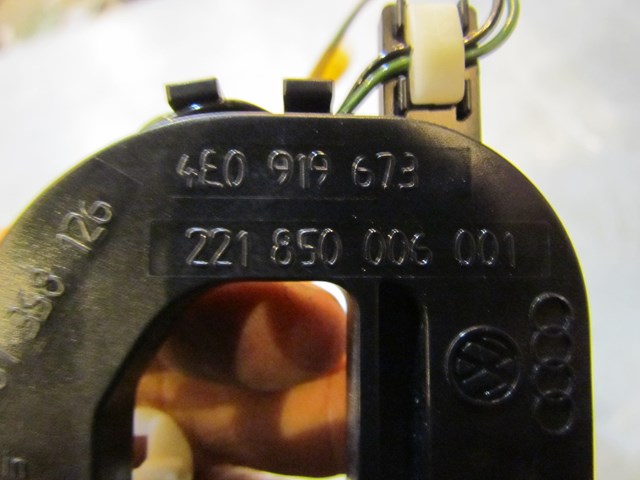 2004 Audi A8L Rear LH Drivers Fuel Level Sensor 4E0 919 673