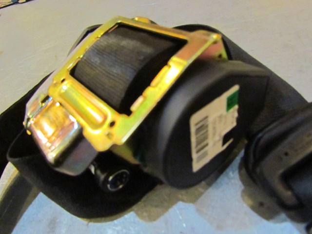 2004 Audi A8L Front RH Passenger Seat Belt Retractor
