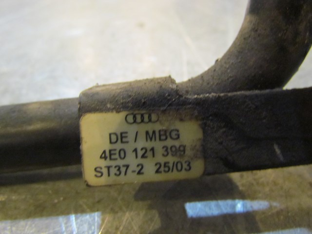 2004 Audi A8L Front LH Drivers Engine Coolant Hard Line 4E0 121 399