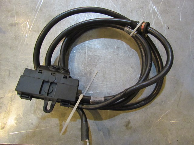 2004 Audi A8L Battery Power Wire And Distribution Block