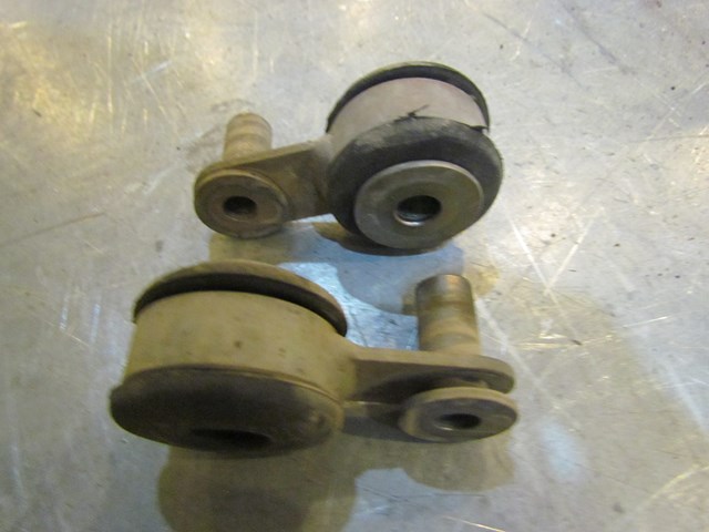 2004 Audi A8L Front Exhaust Hangers Front From Transmission