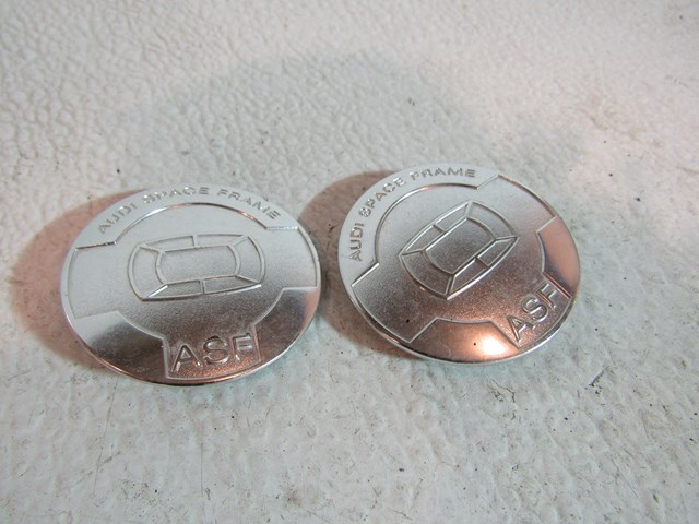 2004 Audi A8L Aluminum Frame Emblem 8Z0 854 519 Pair