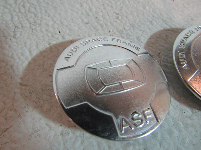 2004 Audi A8L Aluminum Frame Emblem 8Z0 854 519 Pair