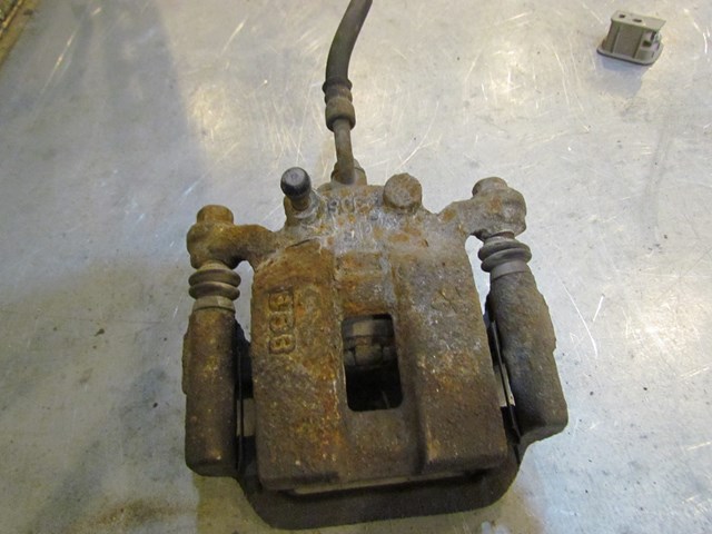 2003 Infiniti G35 Coupe Rear RH Passenger Caliper Assy