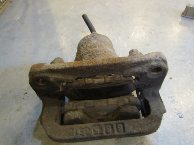 2003 Infiniti G35 Coupe Rear RH Passenger Caliper Assy