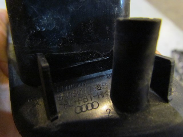 2007 Audi S4 Front RH Passenger Headlight Spray Nozzle Guide 8F0 807 788
