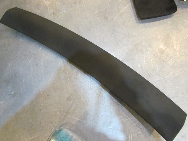 2007 Audi S4 Rear Roof Trim Panel 8E5 867 839