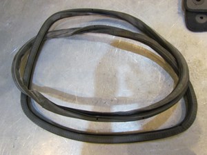 2007 Audi S4 Rear RH Passenger Door Seal On Body