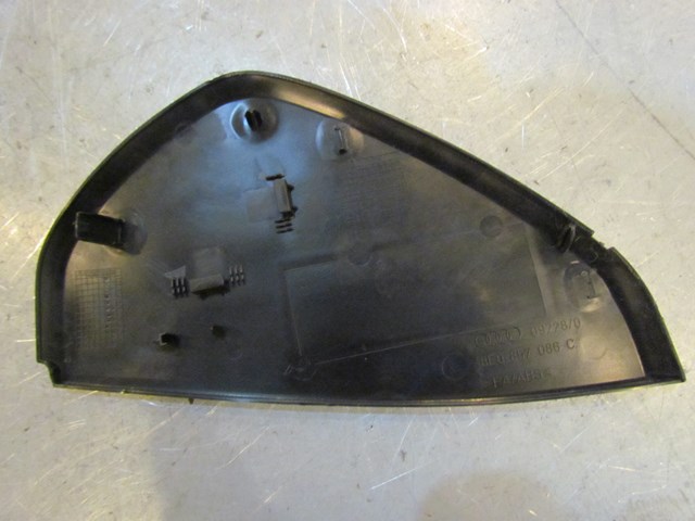 2007 Audi S4 RH Passenger Dash End Cap 8E0 857 086