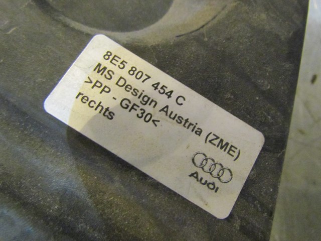 2007 Audi S4 Rear RH Passenger Bumper Mount Bracket 8E5 807 454