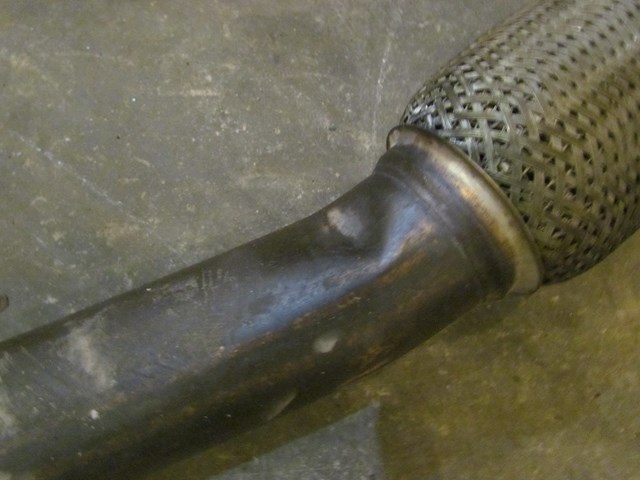 2004 Audi A8L Exhaust From Cat To Muffler Mounts Pair LH RH