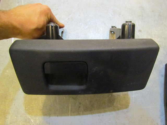 2007 Audi S4 Front LH Drivers Seat Cubby Compartment 4P0 882 601