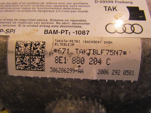 2007 Audi S4 Front RH Passenger Dash Air Bag 8E1 880 204