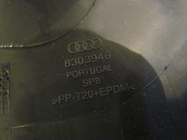 2007 Audi S4 Front RH Passenger Seat Joint Panels Set 2