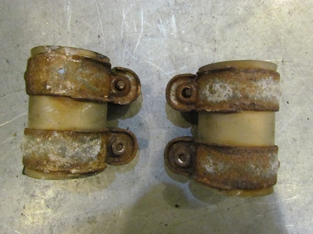 2007 Audi S4 Exhaust Mounting Clamps Pair