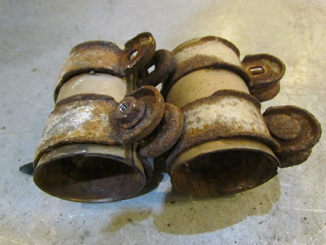 2007 Audi S4 Exhaust Mounting Clamps Pair