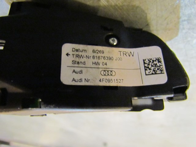 2007 Audi S4 Steering Wheel Controls 4F0951527