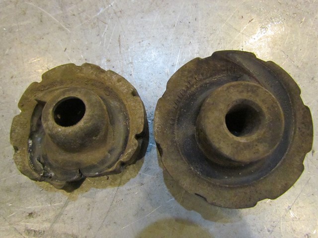 2007 Audi S4 Rear RH Passenger Coil Spring Bushings Set