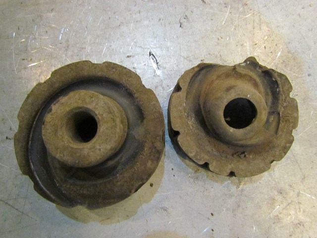 2007 Audi S4 Rear LH Drivers Coil Spring Bushing Set