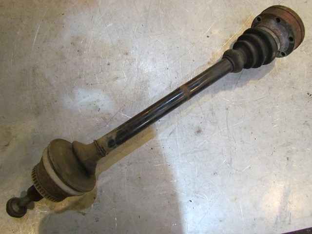 2007 Audi S4 Rear RH Passenger Axle Assy