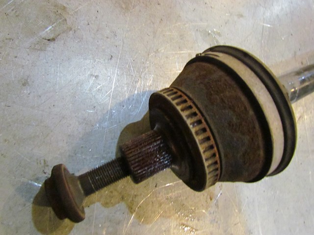 2007 Audi S4 Rear RH Passenger Axle Assy