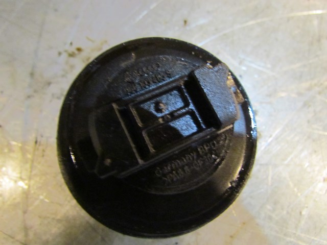 2007 Audi S4 4.2L Engine Oil Cap