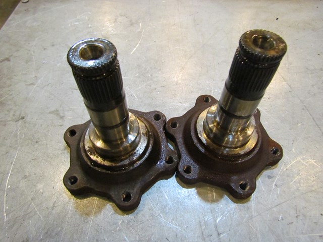 2007 Audi S4 MT Axle Stub Shafts Pair
