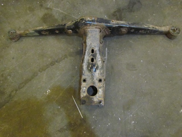 2004 Subaru Forester XT Turbo MT Rear Differential Mount