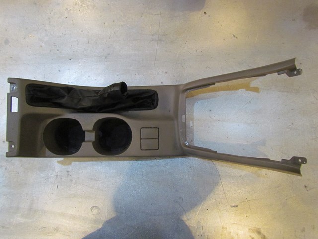 2007 Subaru Forester Center Console Section