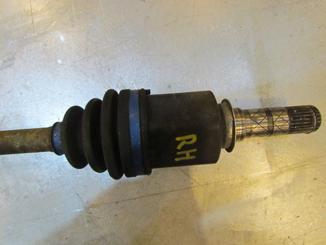 2007 Subaru Forester RH Passenger Front Axle Shaft