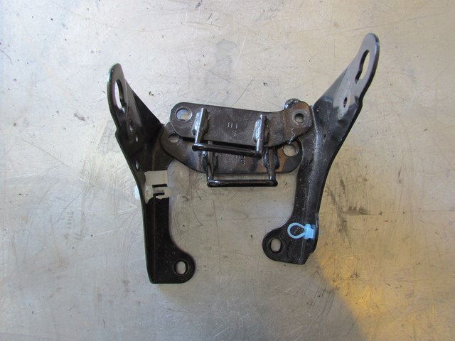 2007 Subaru Forester Rear Seat Back Mount