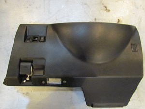 2004 Infiniti G35 Coupe Knee Bolster 