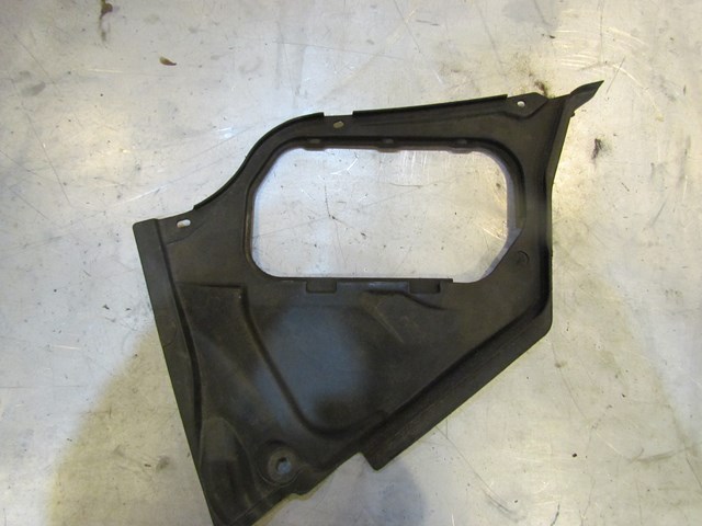 2004 Infiniti G35 Coupe Battery Cover