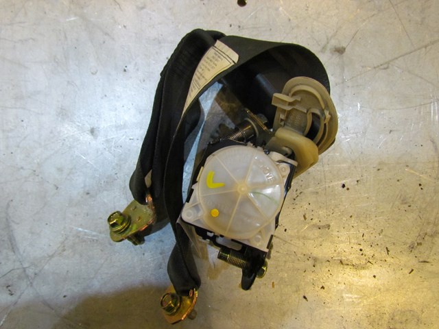 2004 Infiniti G35 Coupe LH Rear Seat Belt With Buckle