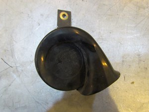 2004 Infiniti G35 Coupe Low Tone Horn