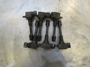 2004 Infiniti G35 Coupe Ignition Coil Set