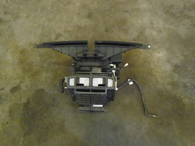 2004 Infiniti G35 Coupe Heater Core Assembly 27110-AM610
