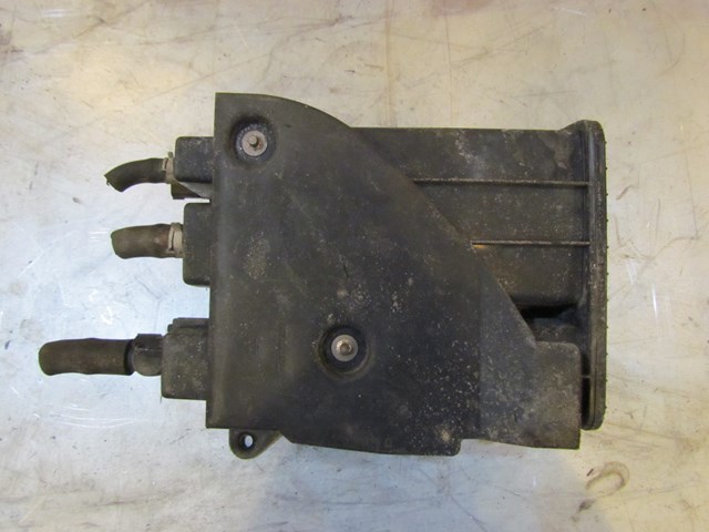 2004 Infiniti G35 Coupe EVAP/Fuel Vapor Canister 