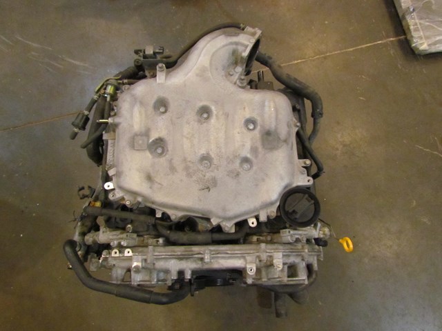 2004 Infiniti G35 Coupe Engine. See Pictures. Minor Damage On Back Of Engine