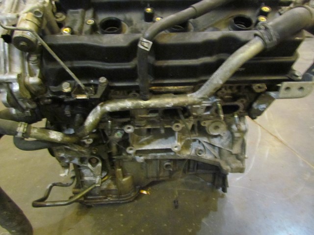 2004 Infiniti G35 Coupe Engine. See Pictures. Minor Damage On Back Of Engine