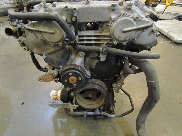 2004 Infiniti G35 Coupe Engine. See Pictures. Minor Damage On Back Of Engine