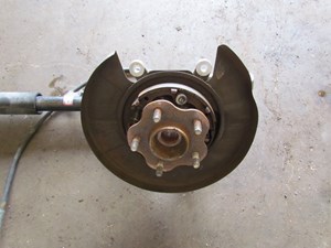 2004 Infiniti G35 Coupe Rh Rear Spindle With Shock 