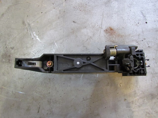 2004 Infiniti G35 Coupe RH Passenger Exterior Door Handle 