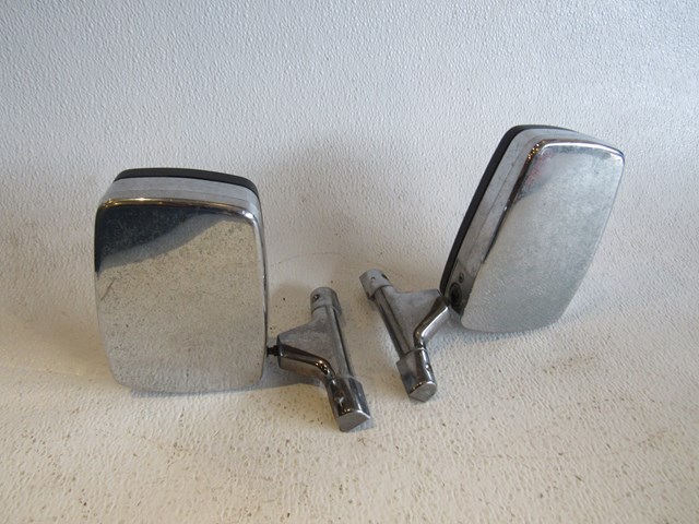 1972 Mercedes-Benz 280SE Side View Mirrors