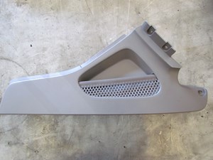 2004 Subaru Forester RH Passenger Center Console Side Trim