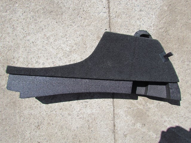 2004 Subaru Forester RH Passenger Rear Hatch Storage Spacer 