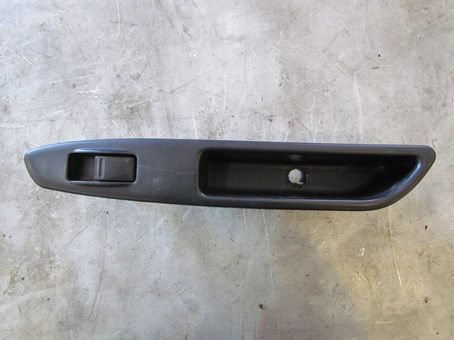2004 Subaru Forester XT Passenger Rear Window Switch