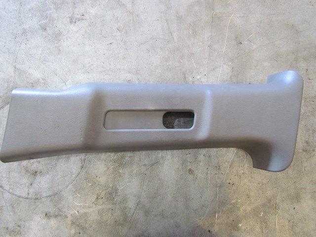2004 Subaru Forester XT Drivers Side Upper B Pillar Trim
