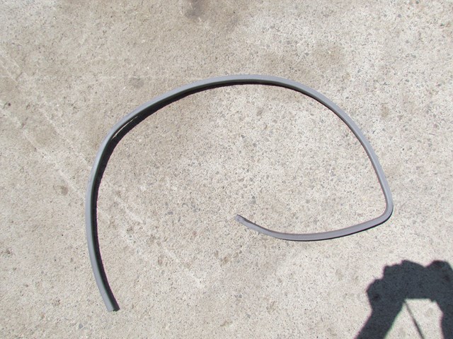 2004 Subaru Forester XT Drivers Front Window Seal On Interior Side