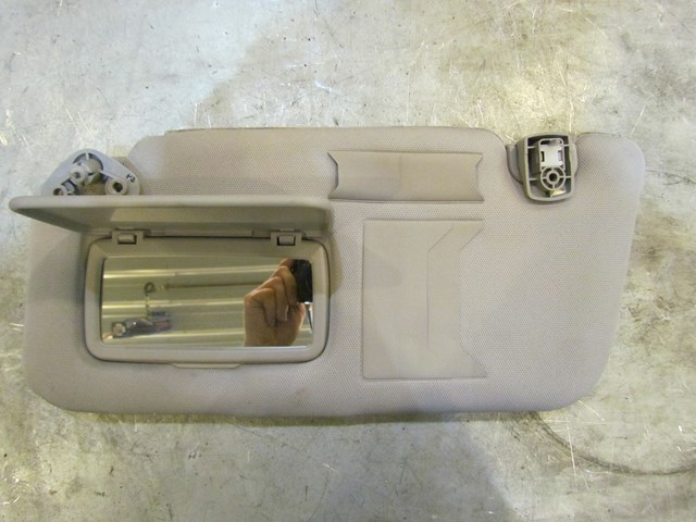 2004 Subaru Forester XT LH Drivers Sun Visor